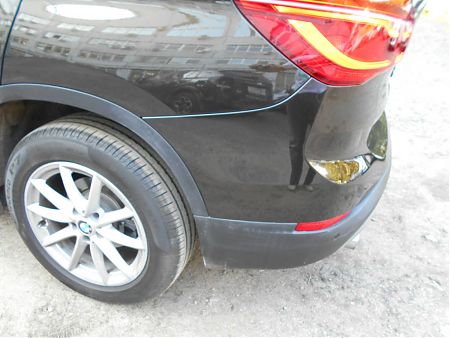Задний бампер BMW X1 после локальной покраски